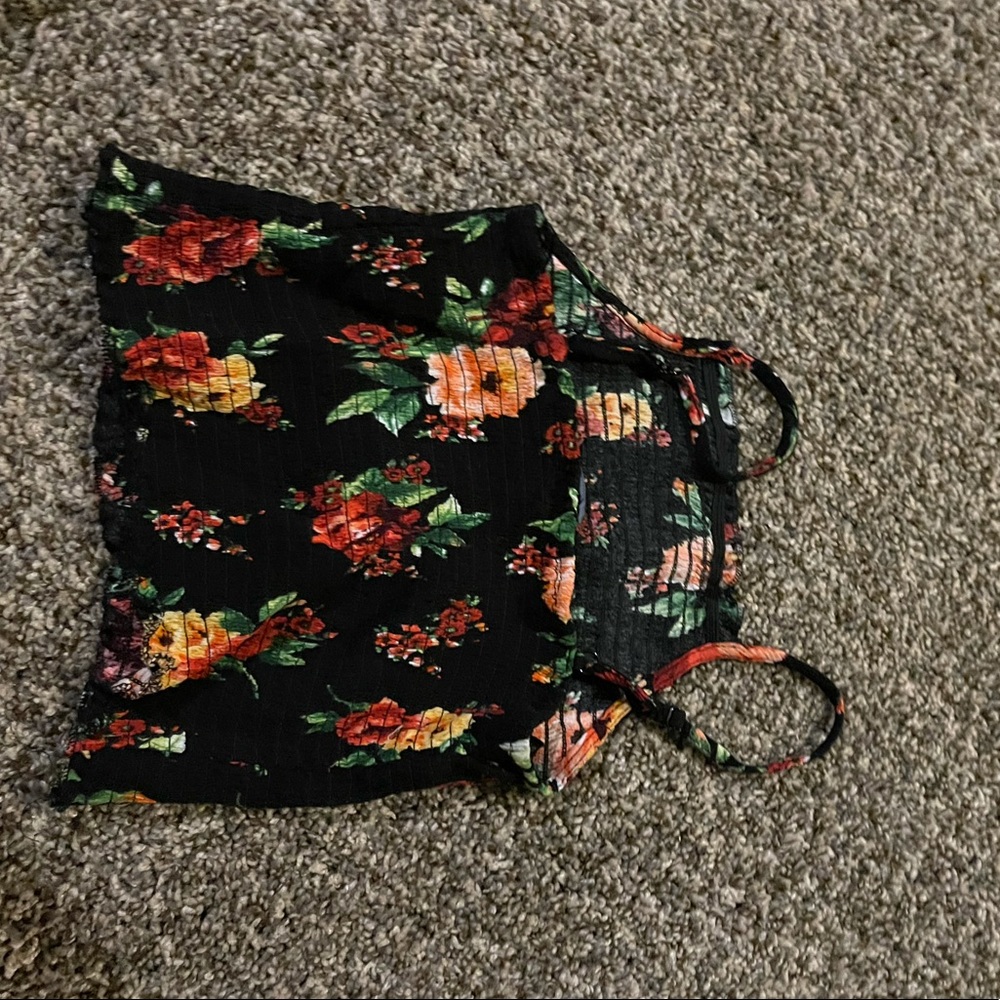 halter crop top - Picture 2 of 3